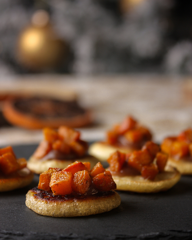 Ambiance de Noël. Blini toasté crème de marron/potimarron
